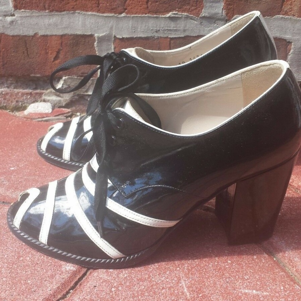 Robert Clergerie Black Patent Leather OpenToe